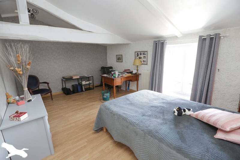 Vente Maison PUJOLS SUR CIRON - 4 pièces -200 m² - (33210)