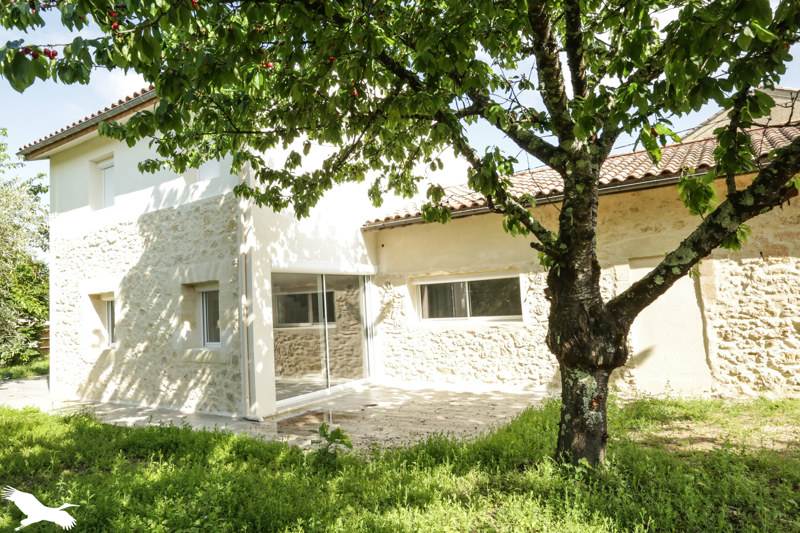 Vente Maison ST PIERRE D AURILLAC - 6 pièces -196 m² - (33490)