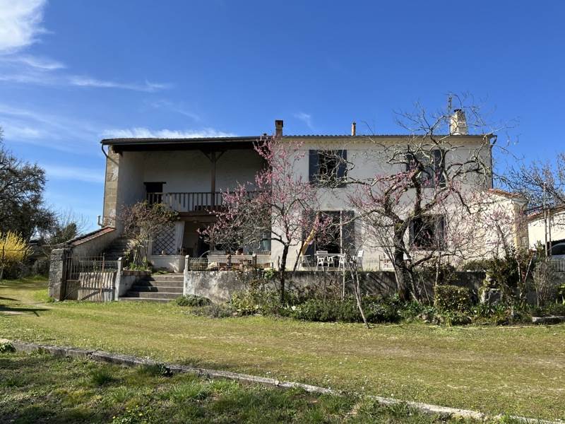 Vente Maison PUJOLS SUR CIRON - 5 pièces -260 m² - (33210)
