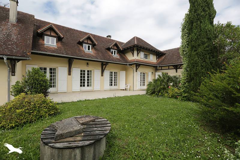 Vente Maison CAUDROT - 10 pièces -340 m² - (33490)