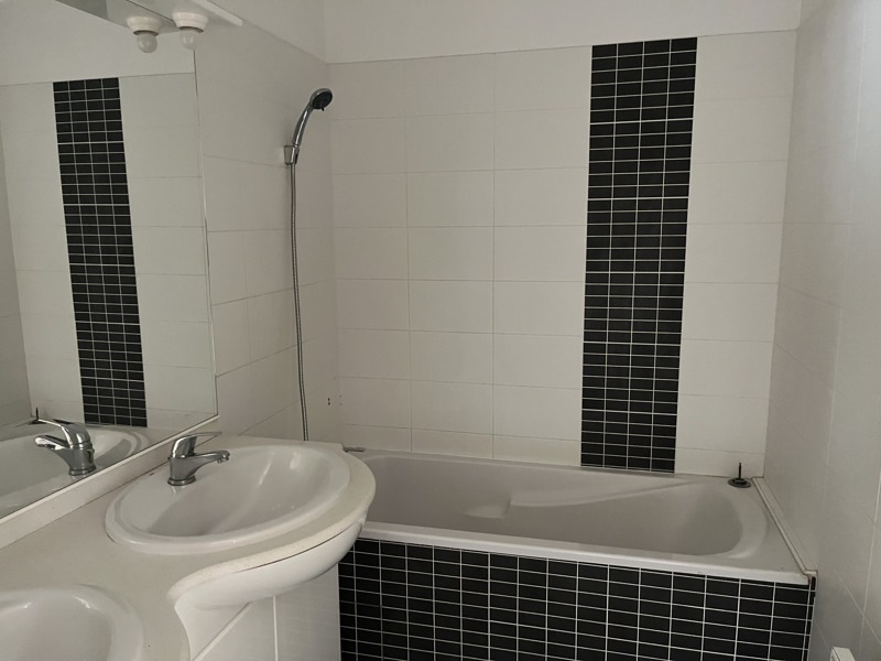 Vente Maison LA REOLE - 5 pièces -90 m² - (33190)