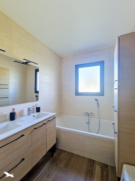 Vente Maison LE PIAN SUR GARONNE - 5 pièces -123 m² - (33490)