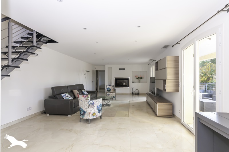 Vente Maison CAZEDARNES - 5 pièces -164 m² - (34460)