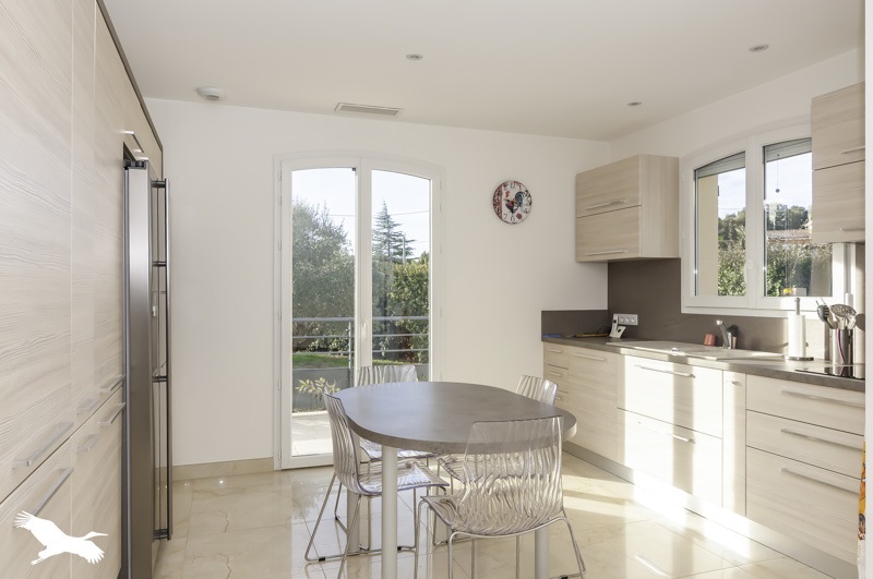 Vente Maison CAZEDARNES - 5 pièces -164 m² - (34460)