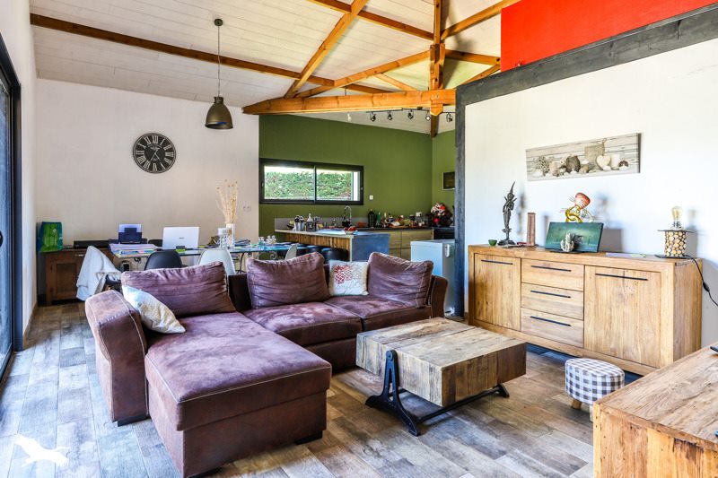 Vente Maison MESSANGES - 12 pièces -400 m² - (40660)