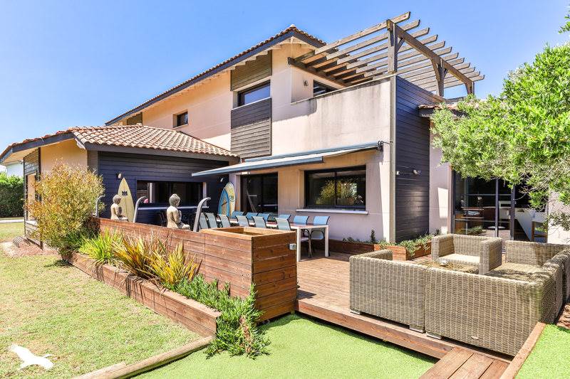 Vente Maison MESSANGES - 12 pièces -400 m² - (40660)