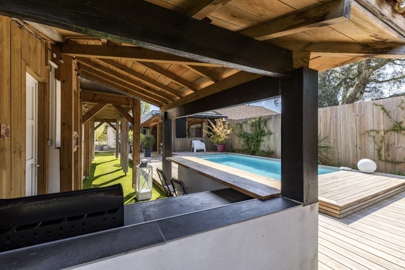 Vente Maison SOUSTONS - 8 pièces -308 m² - (40140)