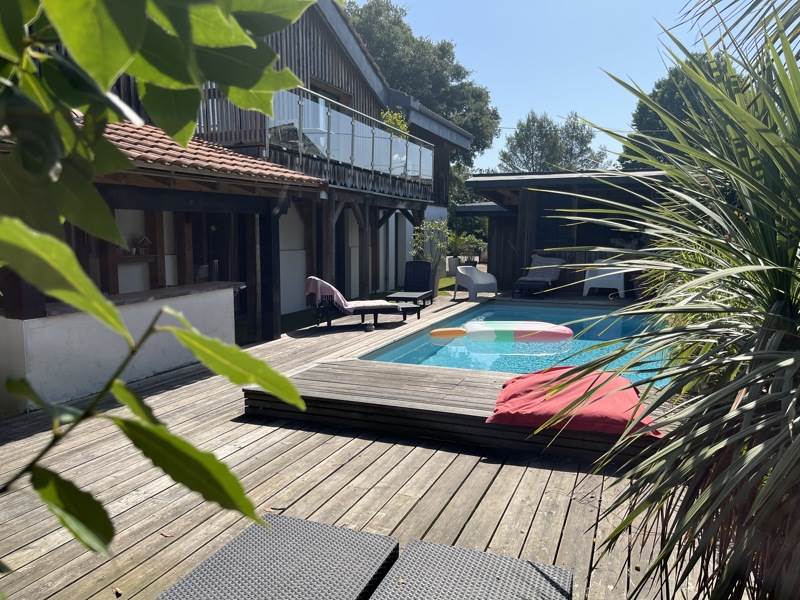 Maison 8 pièces 308 m² · à Soustons · 308 m² · 897 500 €