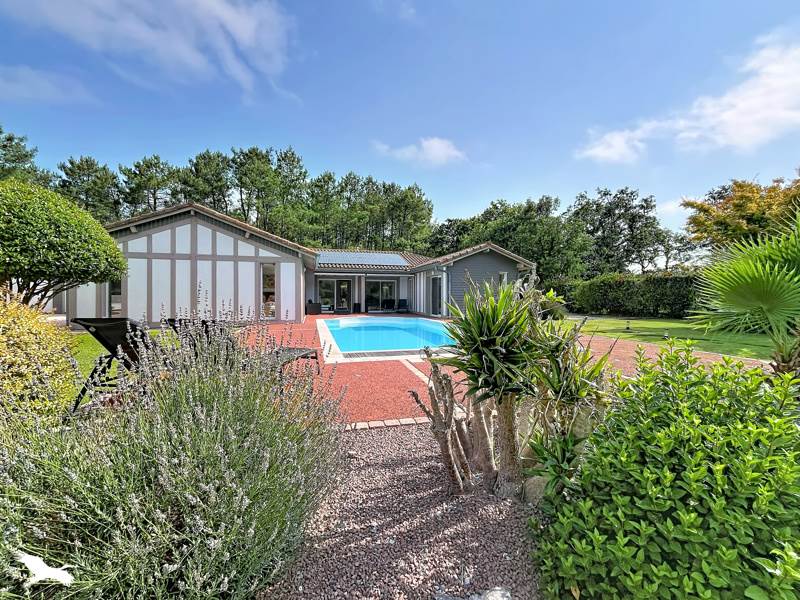 Vente Maison AZUR - 5 pièces -156 m² - (40140)
