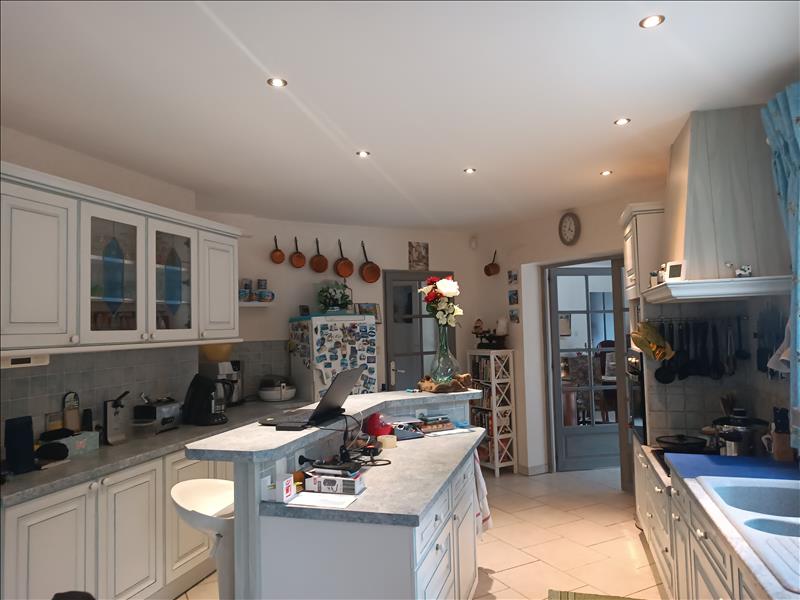 Vente Maison MESCHERS SUR GIRONDE - 5 pièces -168 m² - (17132)