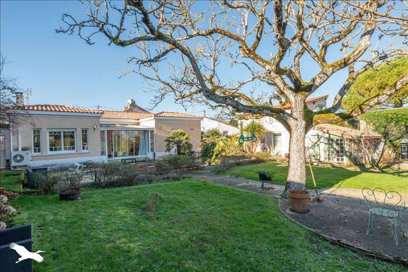 Vente Maison MESCHERS SUR GIRONDE - 7 pièces -158 m² - (17132)