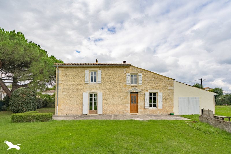 Vente Maison BARZAN - 7 pièces -203 m² - (17120)