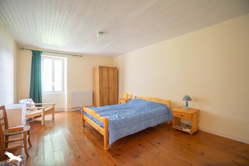 Vente Maison BARZAN - 7 pièces -203 m² - (17120)