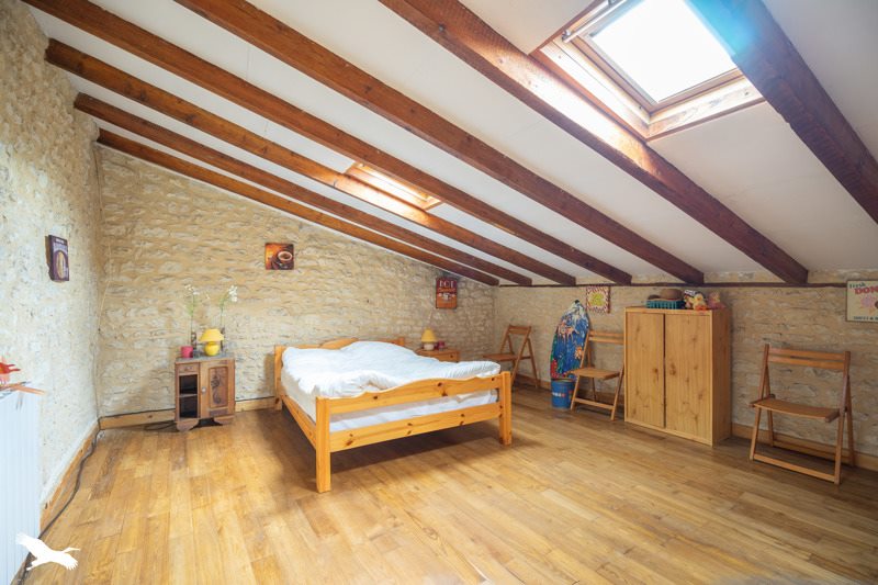 Vente Maison BARZAN - 7 pièces -203 m² - (17120)