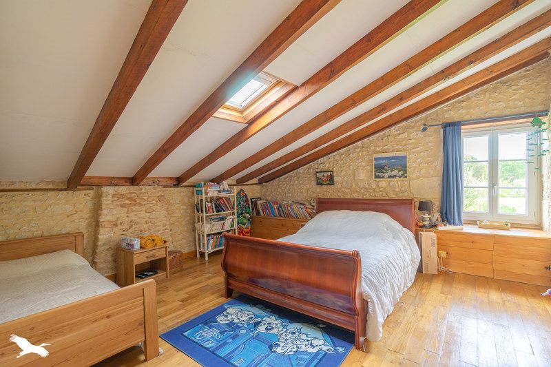 Vente Maison BARZAN - 7 pièces -203 m² - (17120)