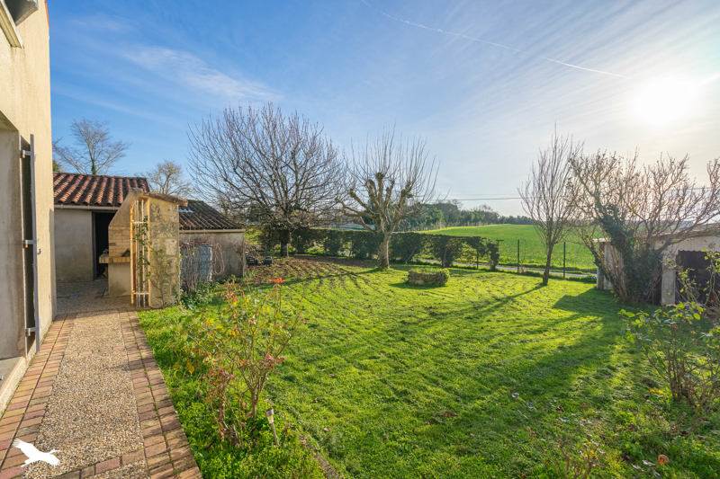 Vente Maison ARCES - 5 pièces -155 m² - (17120)