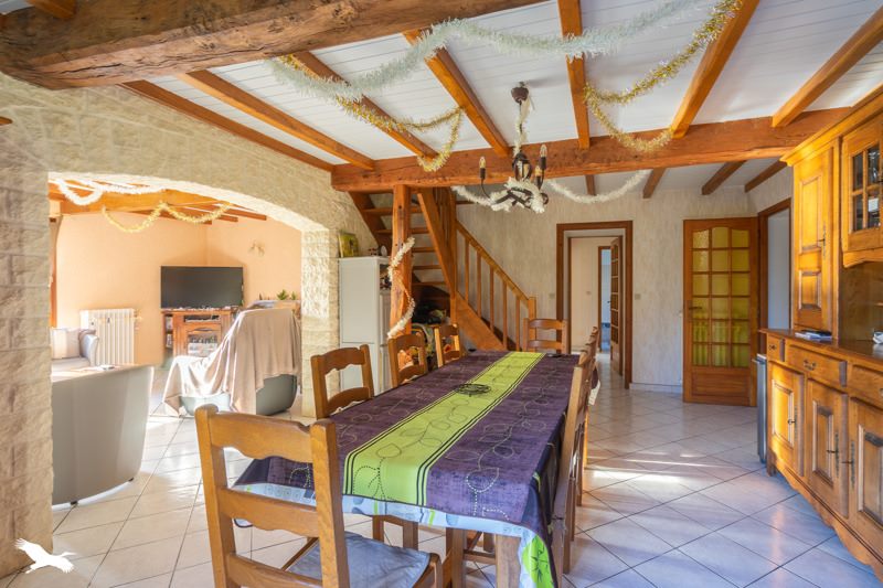 Vente Maison ARCES - 5 pièces -155 m² - (17120)