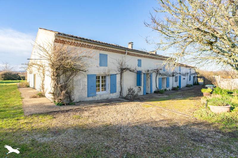 Vente Maison ARCES - 10 pièces -300 m² - (17120)