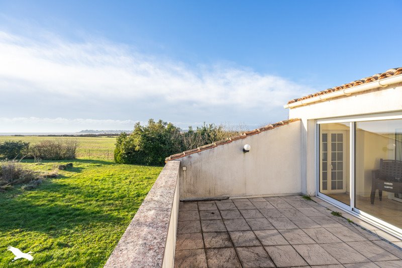 Vente Maison ARCES - 10 pièces -300 m² - (17120)