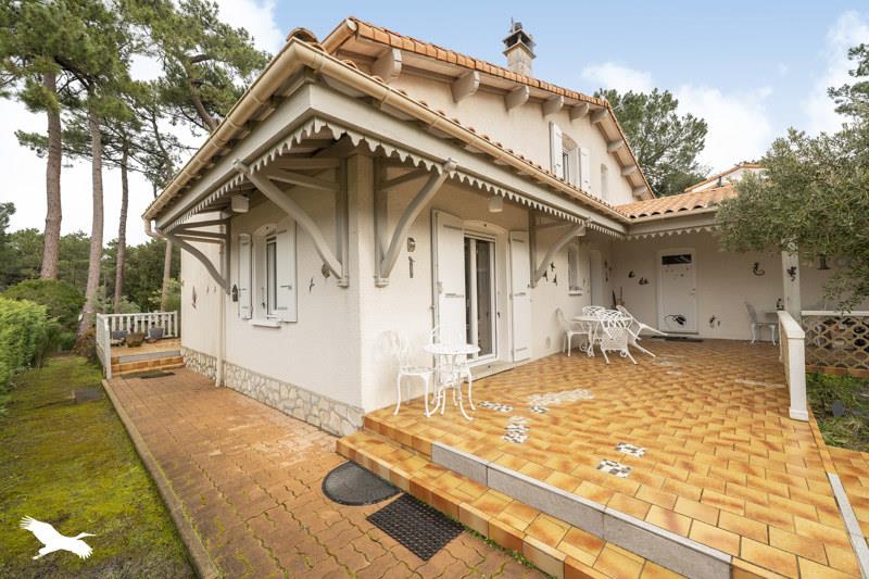 Vente Maison MESCHERS SUR GIRONDE - 6 pièces -146 m² - (17132)
