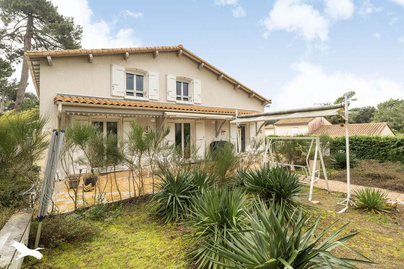 Vente Maison MESCHERS SUR GIRONDE - 6 pièces -146 m² - (17132)