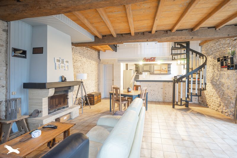 Vente Maison ARCES - 3 pièces -92 m² - (17120)