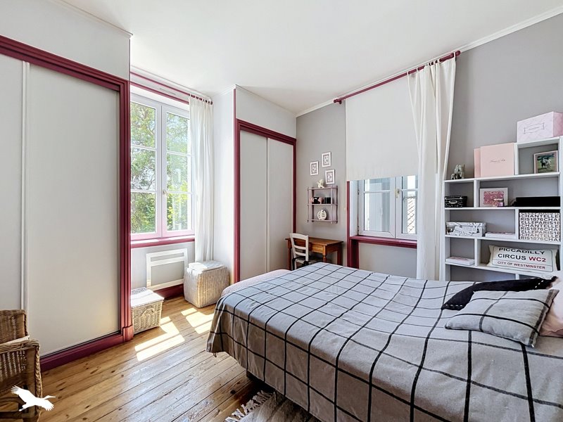 Vente Maison MESCHERS SUR GIRONDE - 6 pièces -136 m² - (17132)