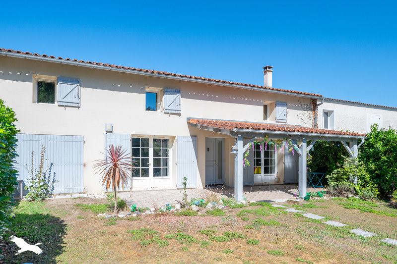 Vente Maison MESCHERS SUR GIRONDE 17132 6 pièces - 188 m²
