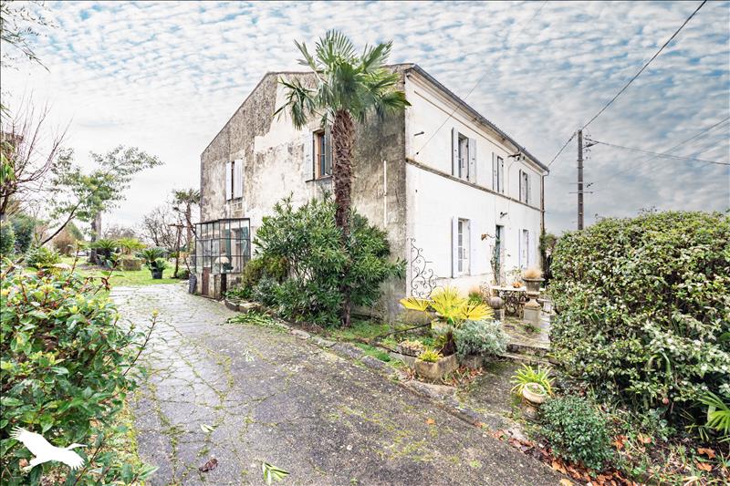 Vente Maison ST PORCHAIRE - 6 pièces -223 m² - (17250)