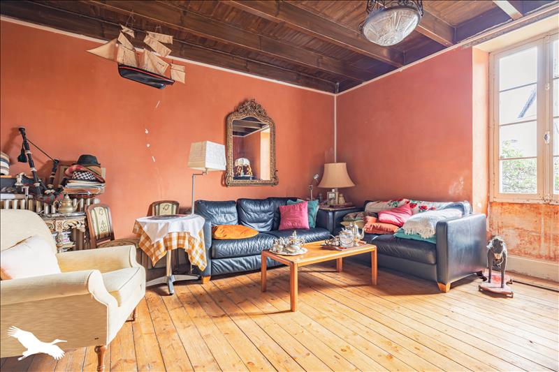 Vente Maison ST PORCHAIRE - 6 pièces -223 m² - (17250)