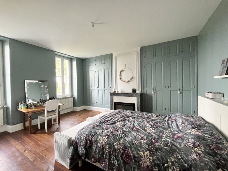 Vente Maison ST PORCHAIRE - 14 pièces -367 m² - (17250)