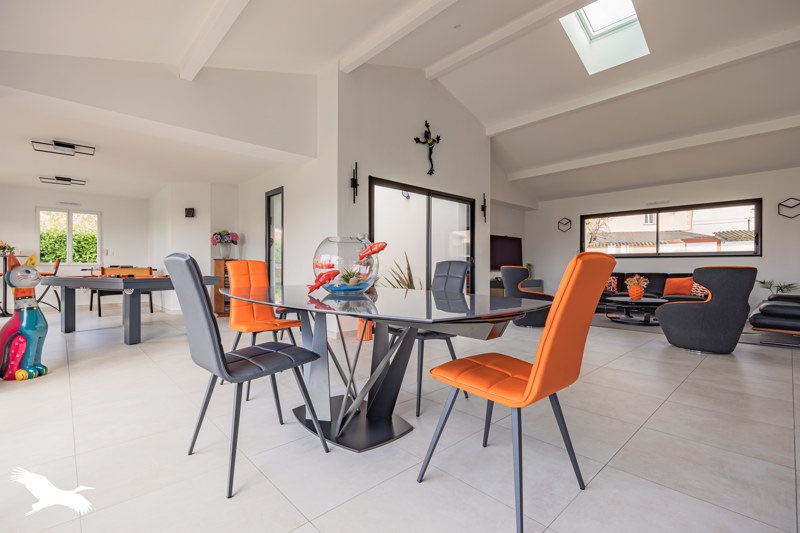 Vente Maison SOULIGNONNE - 6 pièces -237 m² - (17250)