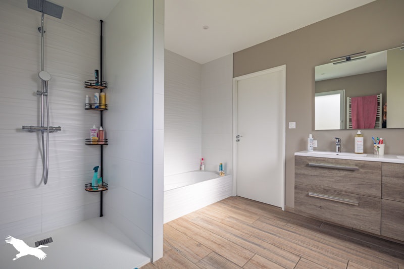 Vente Maison SOULIGNONNE - 6 pièces -237 m² - (17250)