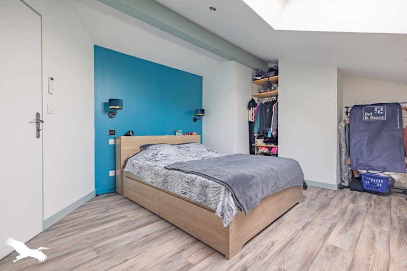 Vente Maison BEURLAY - 5 pièces -143 m² - (17250)