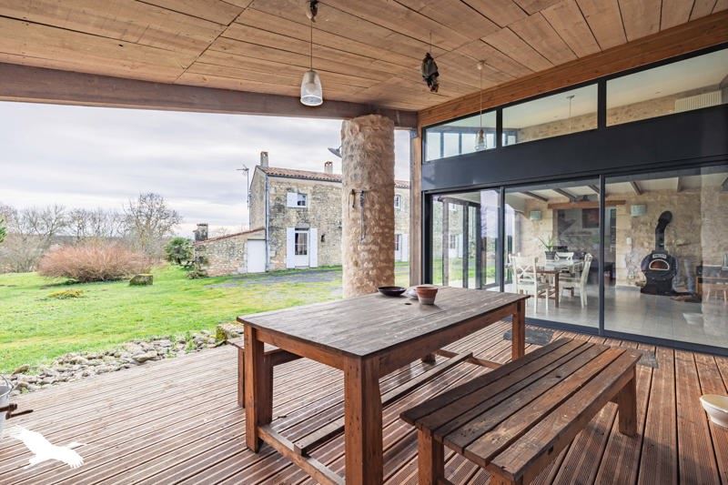 Vente Maison CHAMPAGNE - 13 pièces -344 m² - (17620)