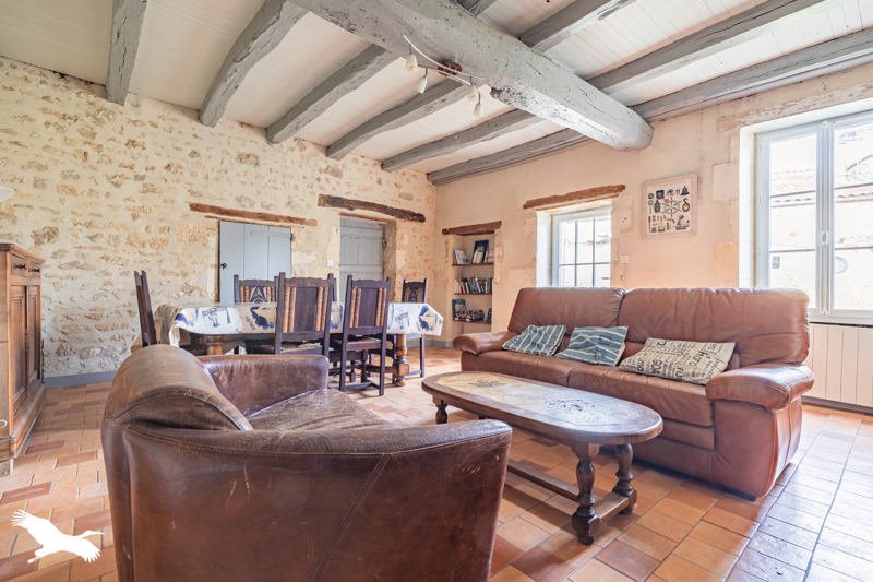 Vente Maison CHAMPAGNE - 13 pièces -344 m² - (17620)