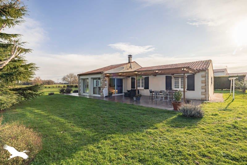 Vente Maison ST PORCHAIRE - 5 pièces -110 m² - (17250)
