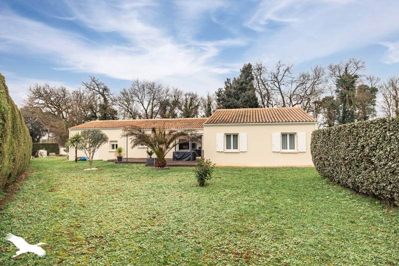 Vente Maison ST PORCHAIRE - 6 pièces -155 m² - (17250)
