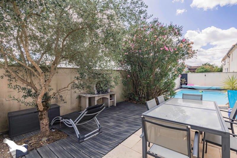 Vente Maison ST PORCHAIRE - 8 pièces -210 m² - (17250)