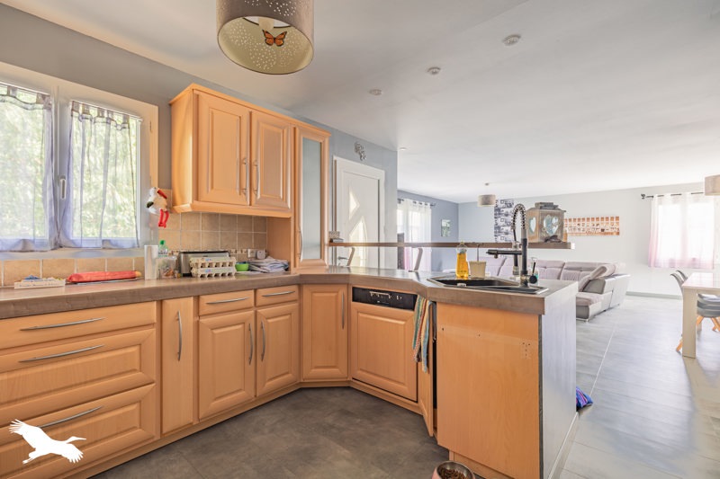 Vente Maison ST PORCHAIRE - 8 pièces -210 m² - (17250)