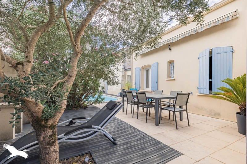 Vente Maison ST PORCHAIRE - 8 pièces -210 m² - (17250)