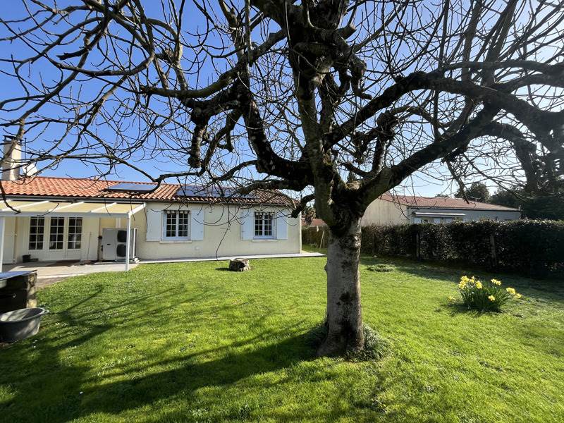 Vente Maison CHAMPAGNE - 4 pièces -123 m² - (17620)