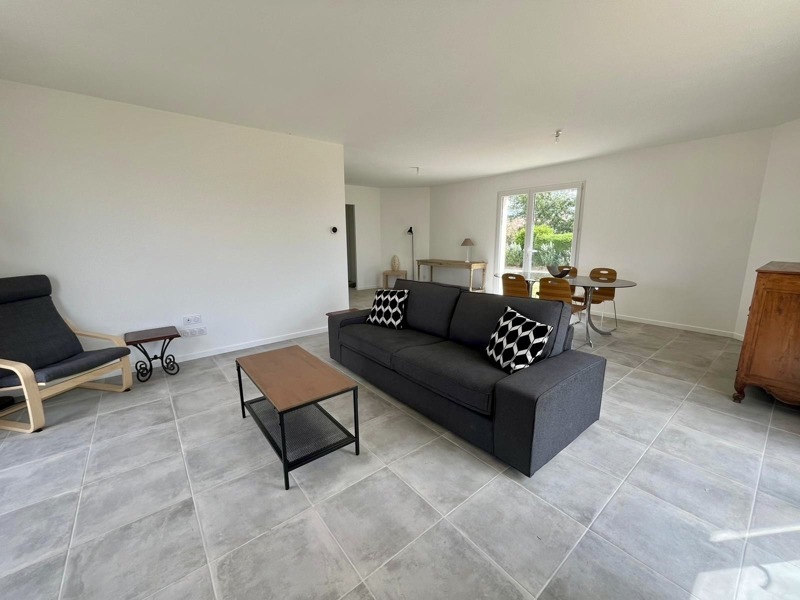 Vente Maison LES ESSARDS - 6 pièces -132 m² - (17250)
