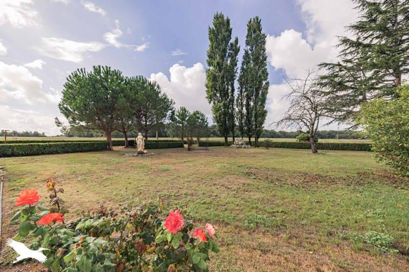 Vente Maison ST SULPICE D ARNOULT - 7 pièces -235 m² - (17250)