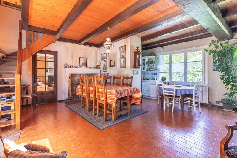 Vente Maison ST AGNANT - 5 pièces -150 m² - (17620)