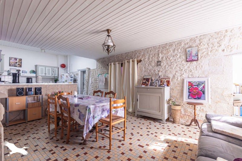 Vente Maison STE GEMME - 10 pièces -212 m² - (17250)