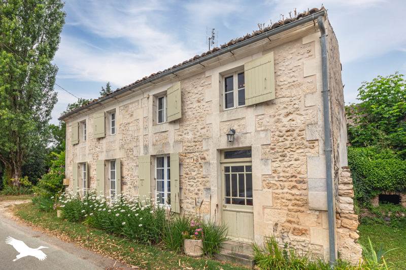 Vente Maison LA GRIPPERIE ST SYMPHORIEN - 4 pièces -140 m² - (17620)
