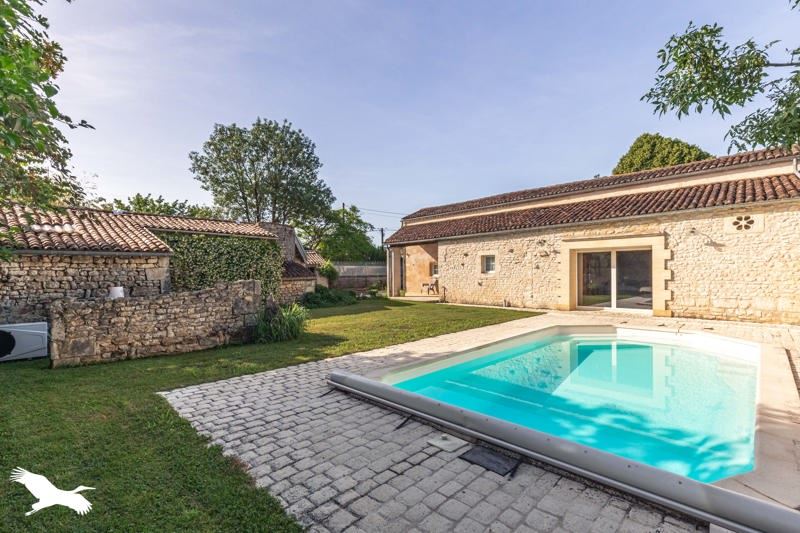 Vente Maison ROMEGOUX - 7 pièces -275 m² - (17250)