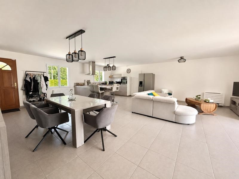 Vente Maison SOULIGNONNE - 4 pièces -123 m² - (17250)