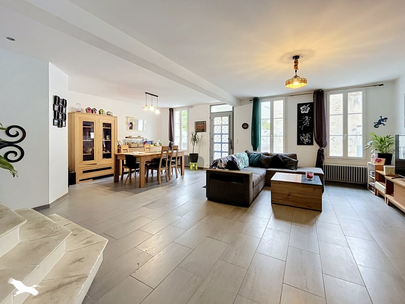 Vente Maison Corme-Royal - 9 pièces -260 m² - (17600)